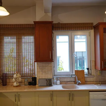 Chic And Spacious 2-bed Flat In Cihangir * Istanbulská provincie