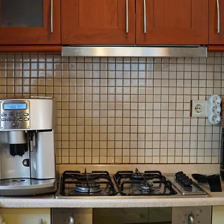 Chic And Spacious 2-bed Flat In Cihangir Apartment