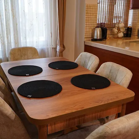 Chic And Spacious 2-bed Flat In Cihangir