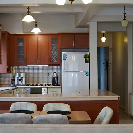 Chic And Spacious 2-bed Flat In Cihangir * Istanbulská provincie