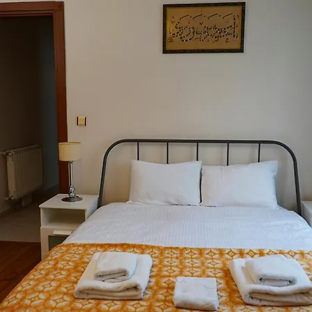 Chic And Spacious 2-bed Flat In Cihangir Apartmán *